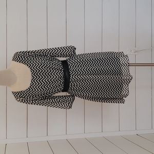 ESPRESSO large black and white zig zag dress SO FUN!